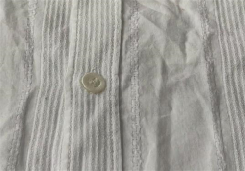 衬衫扣钉怎么用 衣服扣子缝制方法