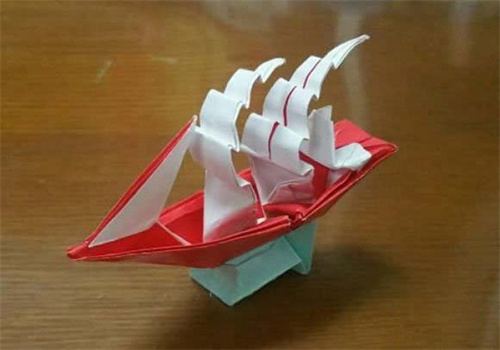 怎么用纸折帆船教程（怎么简单折纸漂亮的帆船）