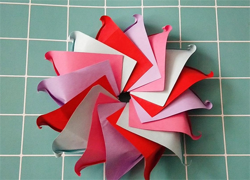 超好玩的风车折纸，简单易学，带你秒回童年
