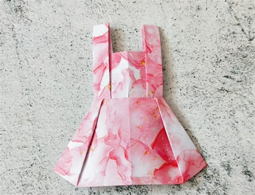 折纸教程：漂亮花裙子图解，简单易学，儿童趣味手工