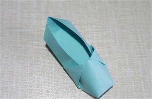 如何做简单的纸鞋 用纸怎么折平底鞋