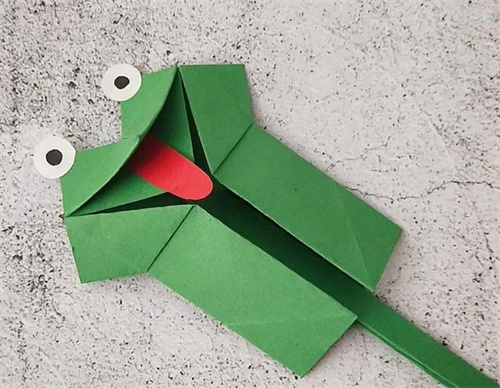 会动的青蛙折纸教程，简单有趣，好玩加倍