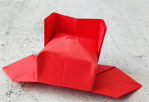 折纸教程：折个简单易学的状元帽，愿大家取得理想成绩